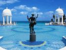 riu-palace-las-americas-jacuzzi.jpg